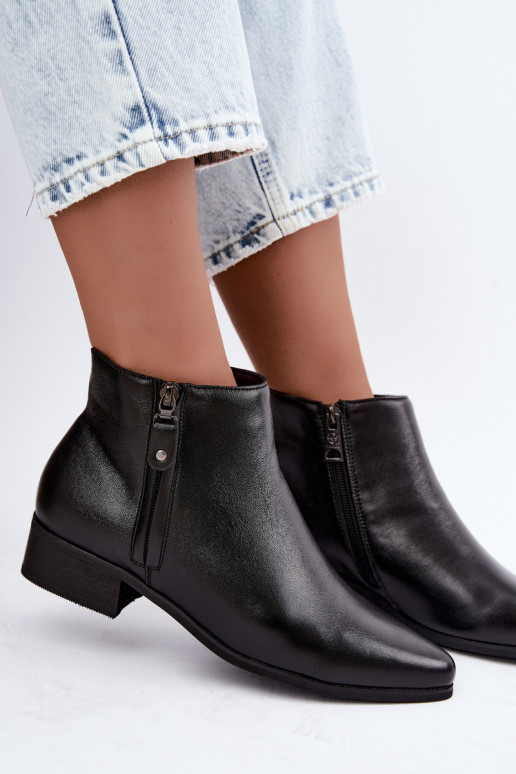 Leder Stiefeletten mit niedrigem Absatz Vinceza 133136 in schwarzer Farbe