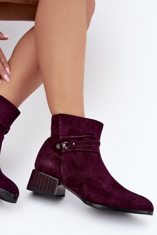 Damen Stiefeletten aus Kunstwildleder Klocke isoliert D&A CR62-3476 in Pflaumenfarbe