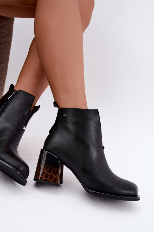 Wärmende Damen-Stiefeletten aus Kunstleder mit Absätzen GOE UU2N4204 schwarz