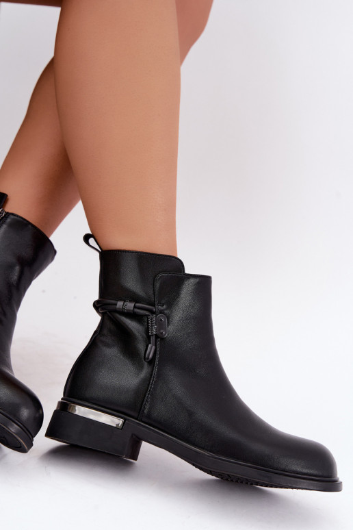 gefütterte Damen-Stiefeletten mit verzierten Absätzen D&A MK62-7025 in schwarz