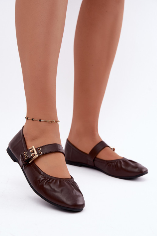 Balletschuhe mit Rüschen und Riemen in Schokolade Irelissa