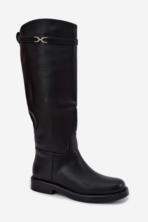 Lange Stiefel mit breiten Absätzen und dekorativen Riemen in schwarzer Farbe Famina