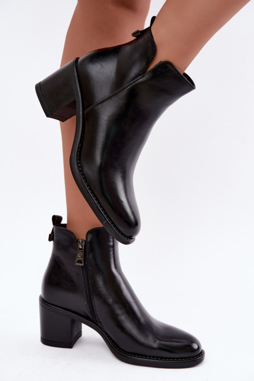 Wärmende Stiefeletten mit Absätzen in schwarzer Farbe Vinceza 58650
