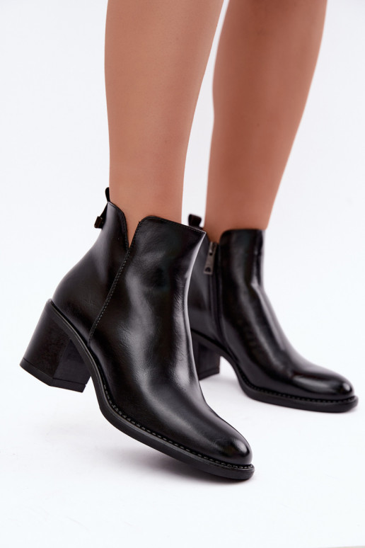 Wärmende Stiefeletten mit Absätzen in schwarzer Farbe Vinceza 58650