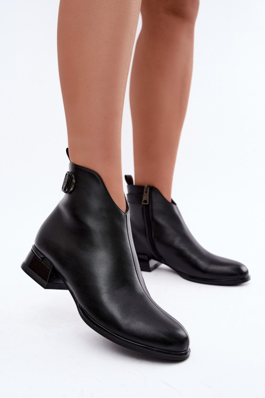 Wärmende Stiefeletten mit dekorativen Riemen in schwarzer Farbe Vinceza 58692