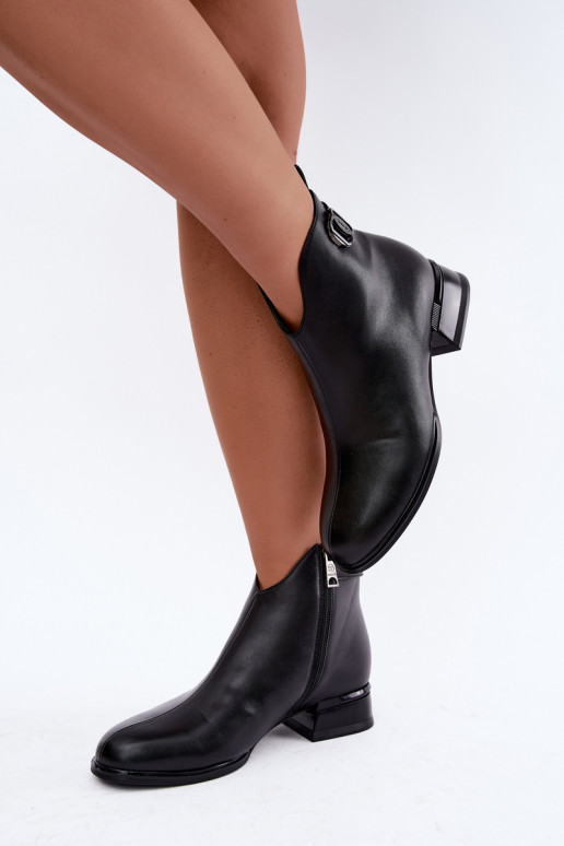 Wärmende Stiefeletten mit dekorativen Riemen in schwarzer Farbe Vinceza 58692