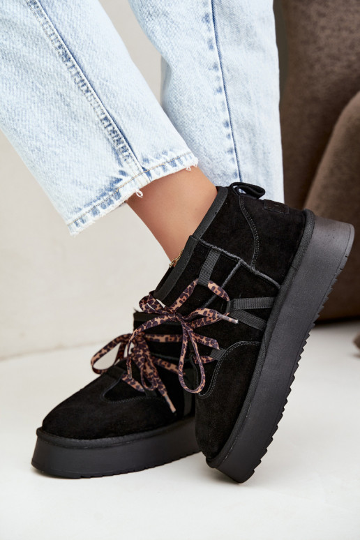 Schwarze Kunstveloursleder-Schneestiefel mit Plattform und stilvollen Details GOE UU2N4919