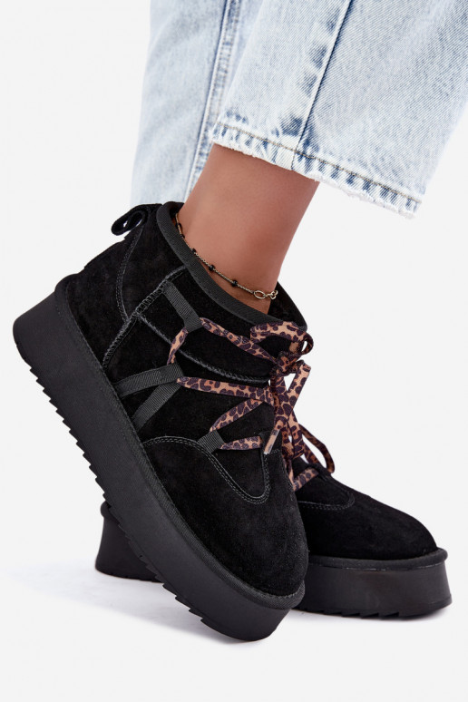 Schwarze Kunstveloursleder-Schneestiefel mit Plattform und stilvollen Details GOE UU2N4919