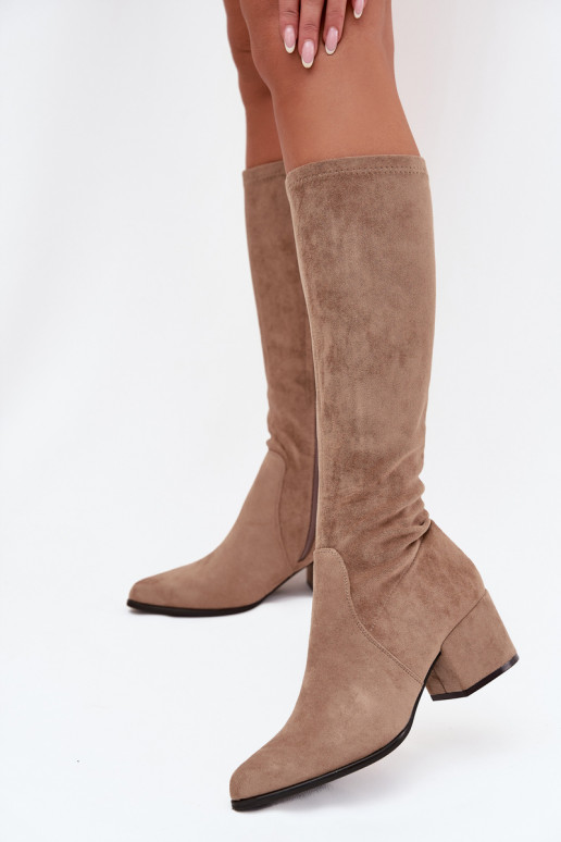 Damen kniehohe Stiefel mit niedrigem Absatz aus sandfarbenem Kunstveloursleder Sergio Leone KZ212