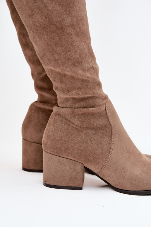 Damen kniehohe Stiefel mit niedrigem Absatz aus sandfarbenem Kunstveloursleder Sergio Leone KZ212
