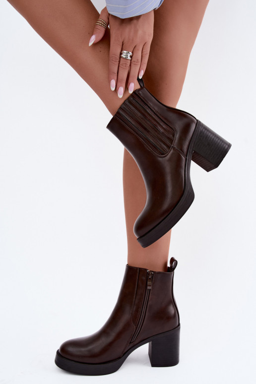 Schokoladenfarbene warme Stiefeletten mit Absatz Gisandra