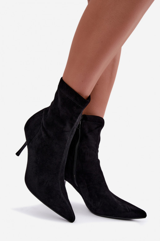 Schwarze Stiefel mit schmalen Absätzen Nireya