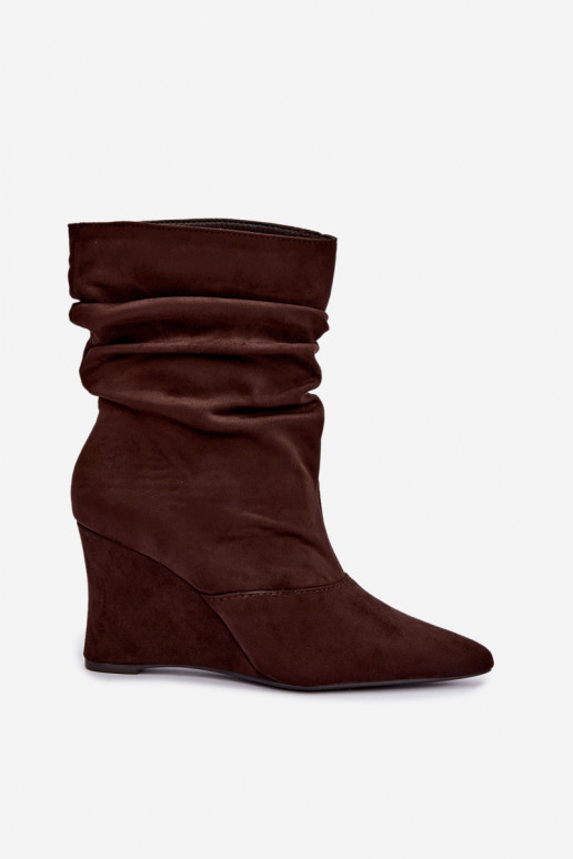 Geknitterte braune Stiefel mit Plattform Thalene