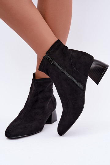 Schwarze Stiefeletten Klocke Estellea 2