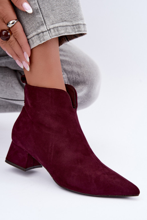 Bordeauxfarbene Stiefeletten mit spitzen Zehen Klocke Heliara