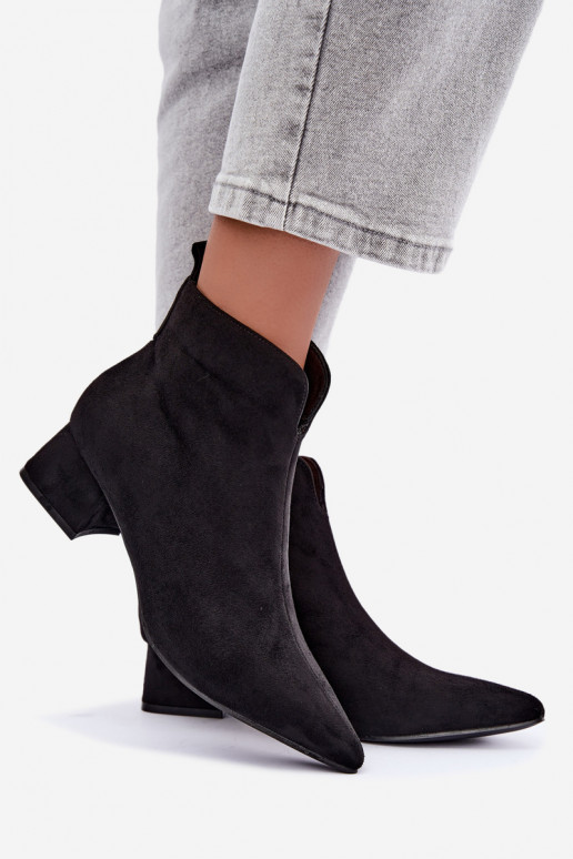 Schwarze Stiefeletten mit spitzen Zehen Klocke Heliara