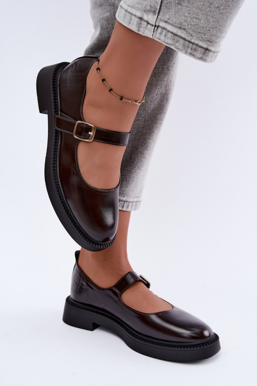 Schokoladenfarbene Schuhe mit breiten Absätzen Lareine