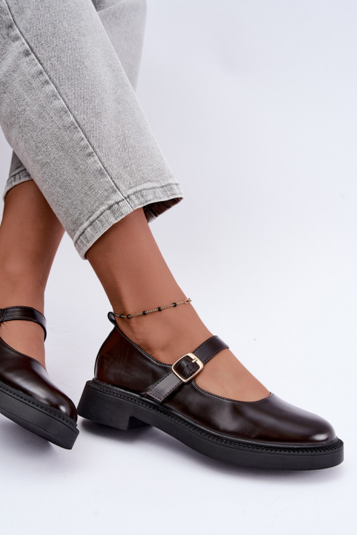 Schokoladenfarbene Schuhe mit breiten Absätzen Lareine