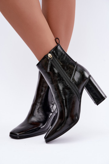 Schwarze Stiefeletten mit Lackeffekt Kallista 2