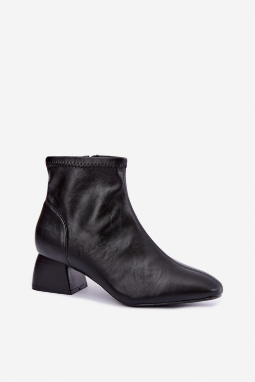 Schwarze Stiefeletten Klocke aus Kunstleder Estellea