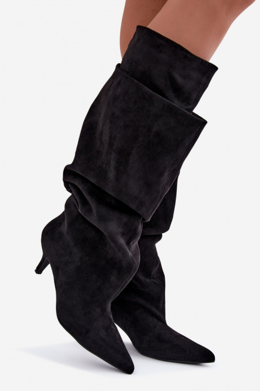 Orielle warme lange Stiefel mit Rüschen und Absätzen in Schwarz