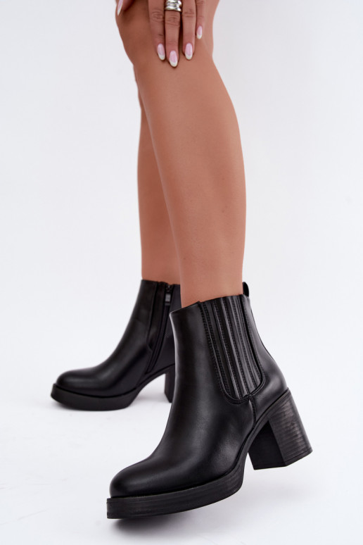 Gisandra warme Stiefeletten in Schwarz