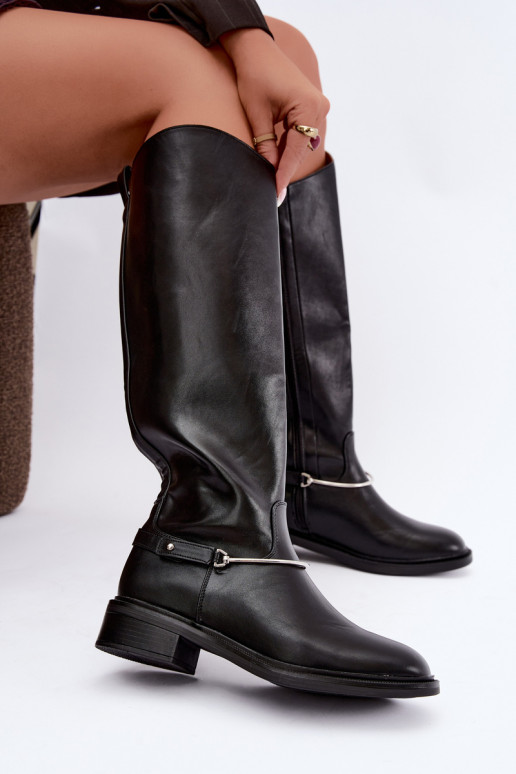 Hohe Stiefel mit breiten Absätzen und dekorativen Schleifen in schwarzer Farbe INillene