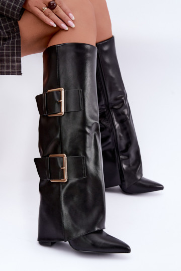 Isolierte Olympe kniehohe Stiefel mit goldenen Schnallen in Schwarz