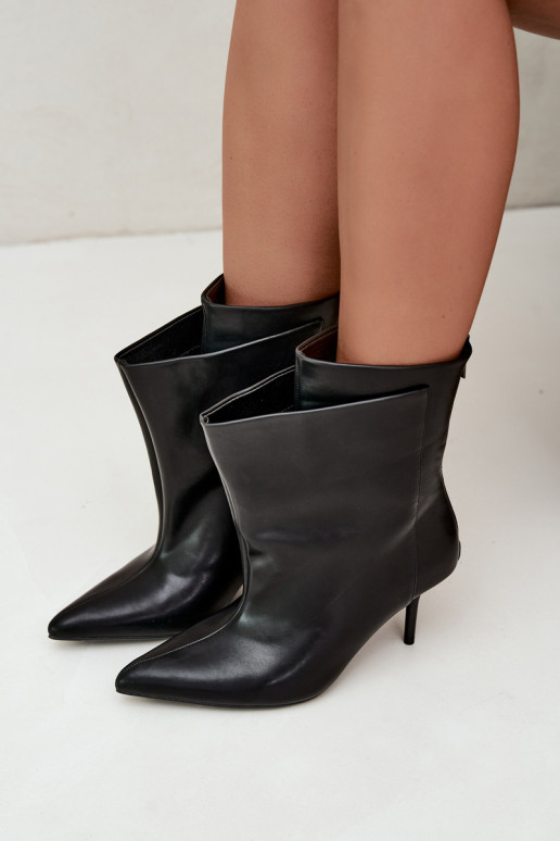 Isolierte Damarielle Stiefeletten mit dünnen Absätzen in Schwarz