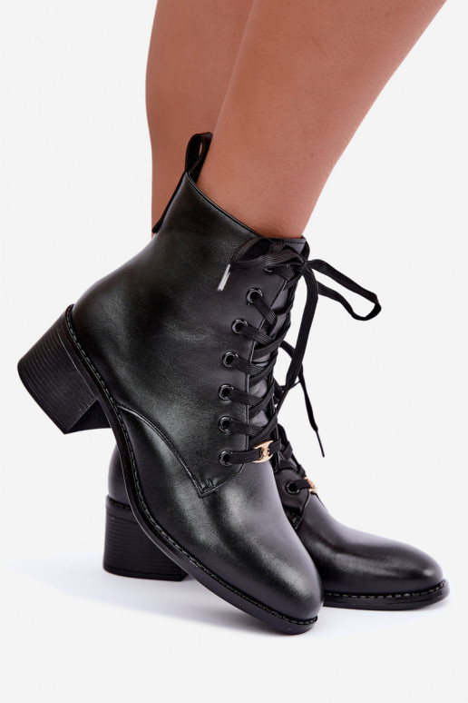 Klocke gefütterte Schnürstiefeletten in schwarz Florisse