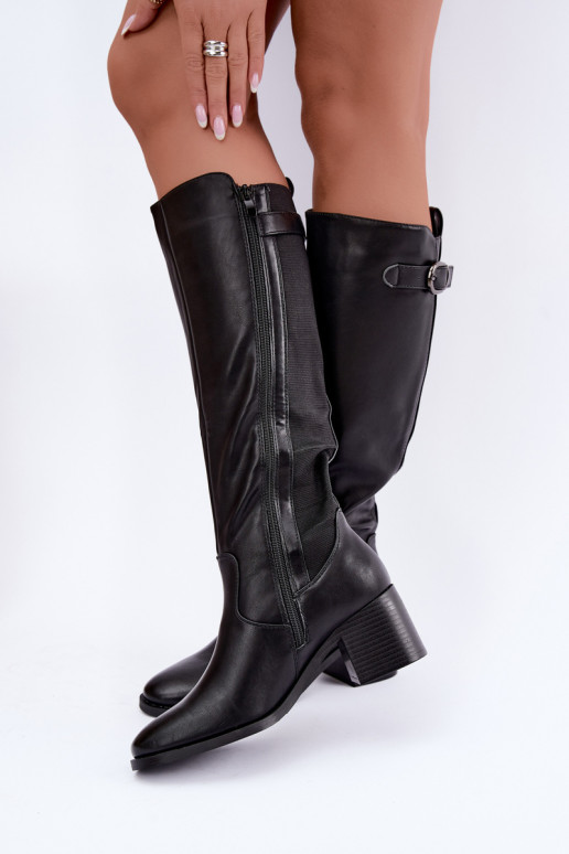 gefütterte lange Stiefel mit Absatz und Schnallen in schwarzer Farbe Lestine