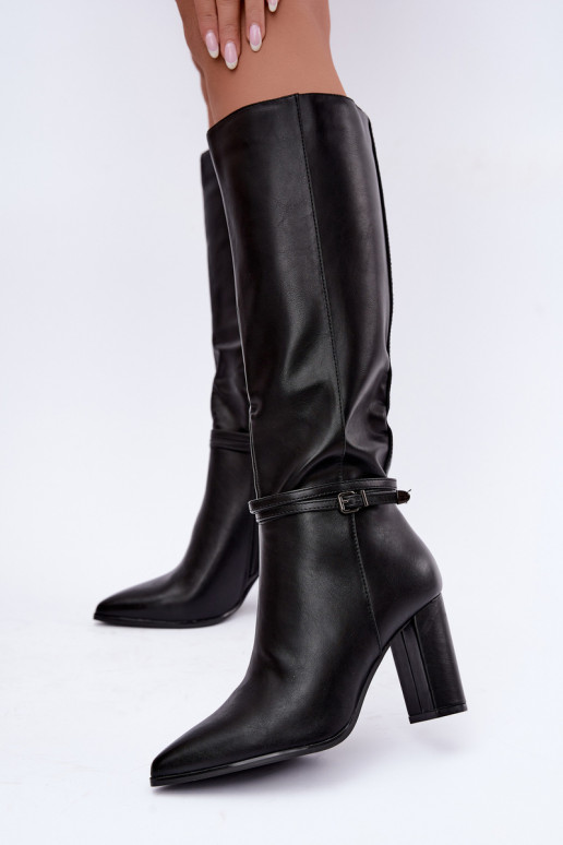 Schwarze gefütterte kniehohe Stiefel mit Absatz und Riemen Abriselle