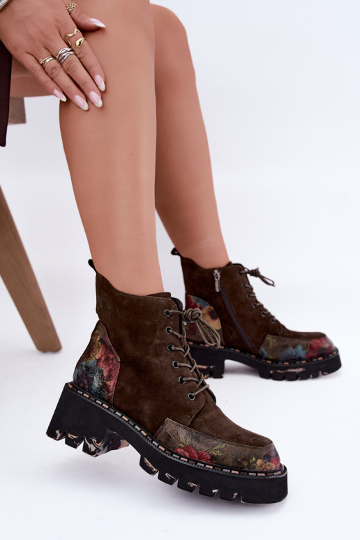 Braune gefütterte Velourslederstiefel mit Schnürung und Blumenmotiven Artiker 59C0250