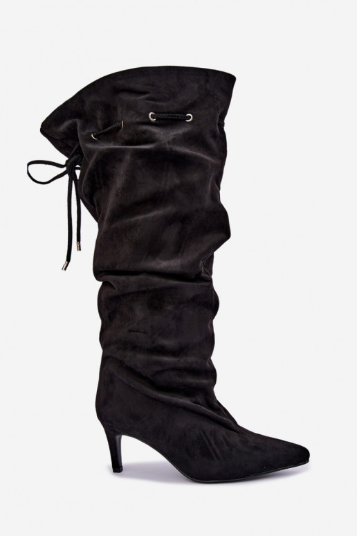 wärmende Stiefel zum Hineinschlüpfen bis zum Knie mit dünnen Absätzen und stilvollen Details in schwarzer Farbe Tivelle