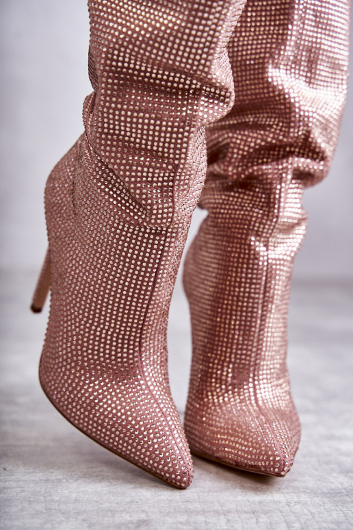 Rosa High Heels Stiefel mit glänzenden Ösen Lovisa