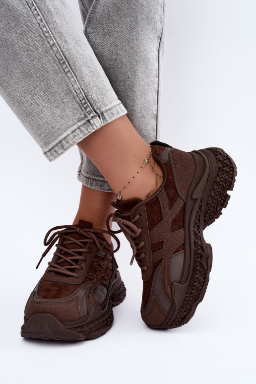 Sneaker mit schokoladenfarbener Dekoration Amselle
