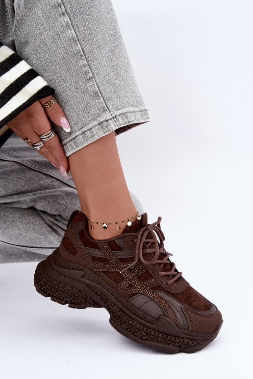 Sneaker mit schokoladenfarbener Dekoration Amselle
