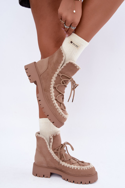 Schneestiefel mit stilvollen Details in sandfarbener Cariselle