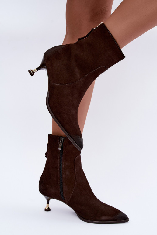 Wärmende Velourslederstiefeletten mit Absatz Zazoo 60629 Czekoladoje