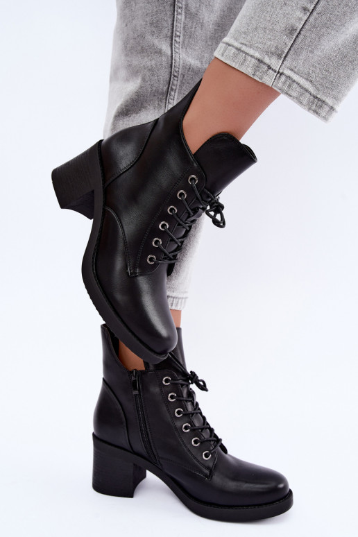 Wärmende Damen-Stiefeletten mit Schnürung in Schwarz Garella