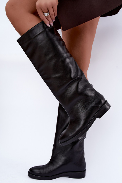 Wärmende lederne kniehohe Stiefel mit breiten Absätzen in Schwarz Zazoo 542