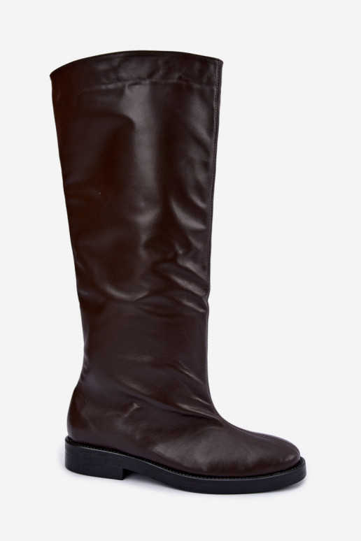 Wärmende lederne kniehohe Stiefel mit breiten Absätzen in Braun Zazoo 542