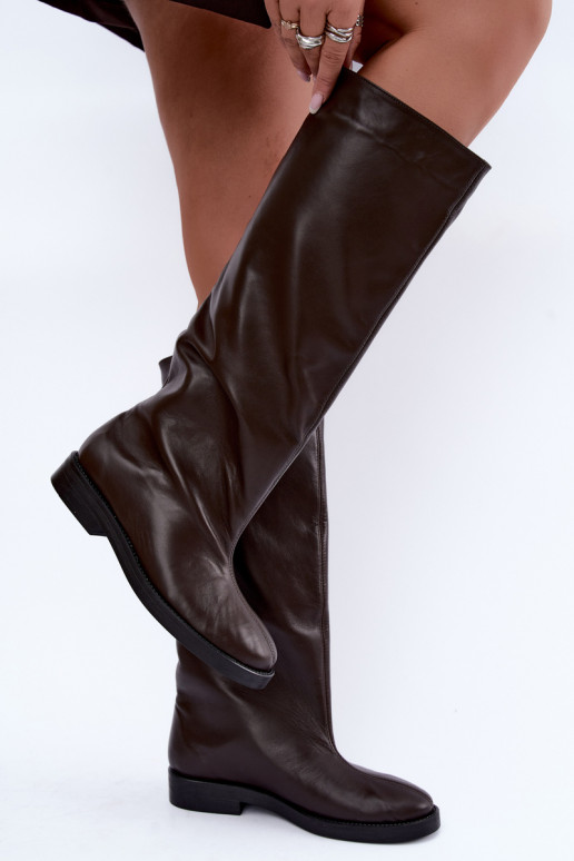 Wärmende lederne kniehohe Stiefel mit breiten Absätzen in Braun Zazoo 542