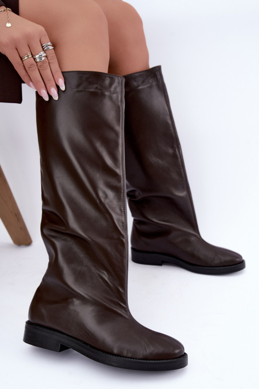 Wärmende lederne kniehohe Stiefel mit breiten Absätzen in Braun Zazoo 542
