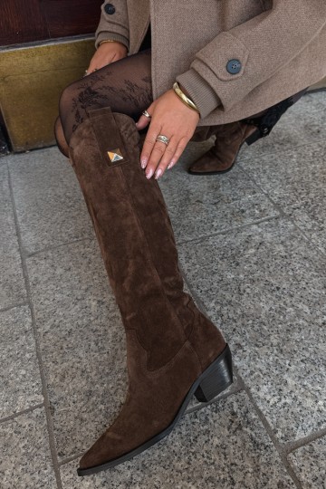 Wärmende kniehohe Stiefel im Cowboy-Stil aus Kunstveloursleder in Braun Zazoo 4224 2