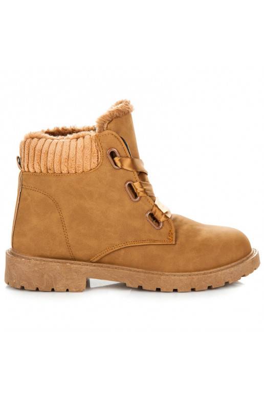 Braune Stiefel mit Satinstiefeln  - 4