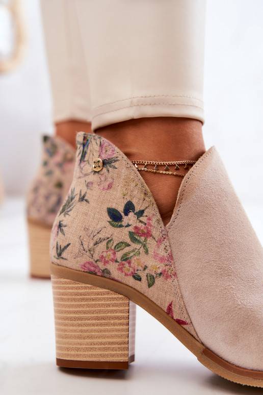 Damenstiefeletten mit Absatz in...