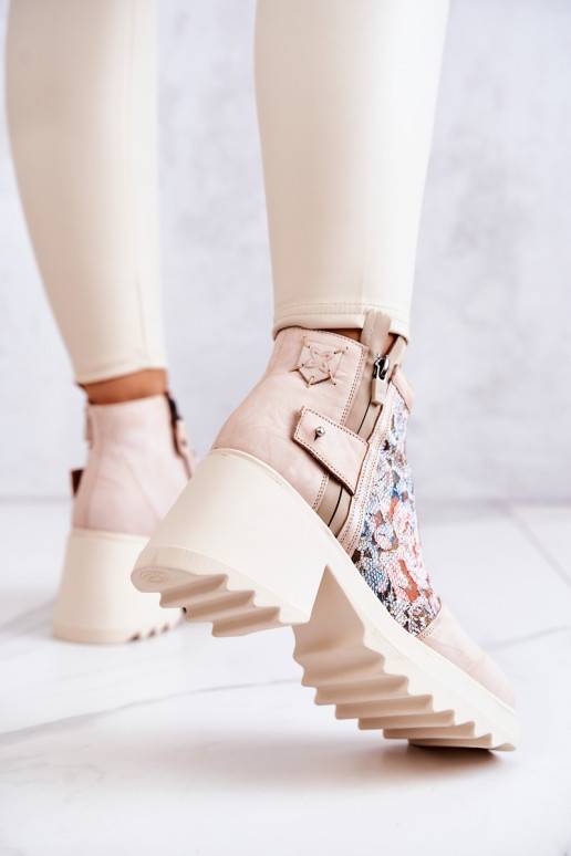 Beige Stiefel