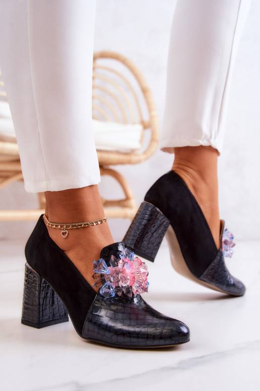 Schuhe mit schwarzen Absätzen von Sofie Schuhe mit schwarzen Absätzen von Sofie