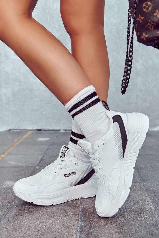 Modische Sneakers Modell Schuhe Big...